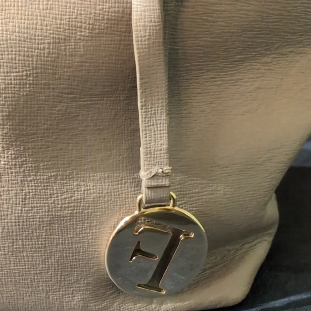 Furla Taupe Leather Tote Handbag Nice Purse 13 x 8 Stylish Club Career - Picture 3 of 16